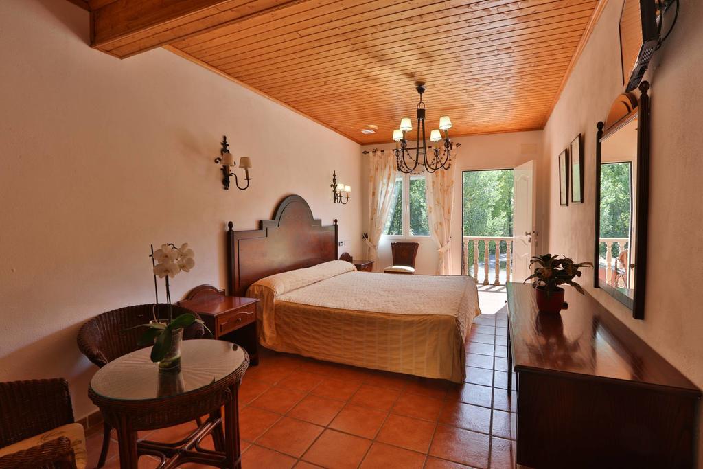 Hotel Rural Noguera De La Sierpe Arroyo Frio Kültér fotó